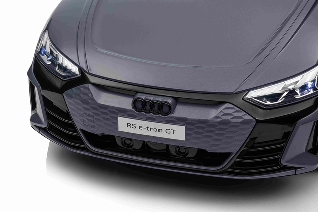 Elektrické autíčko Audi RS E-tron GT 12V, sivé, široké jednomiestne sedadlo, 2,4 GHz diaľk