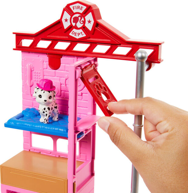 Mattel Barbie Hasičská stanica s bábikou