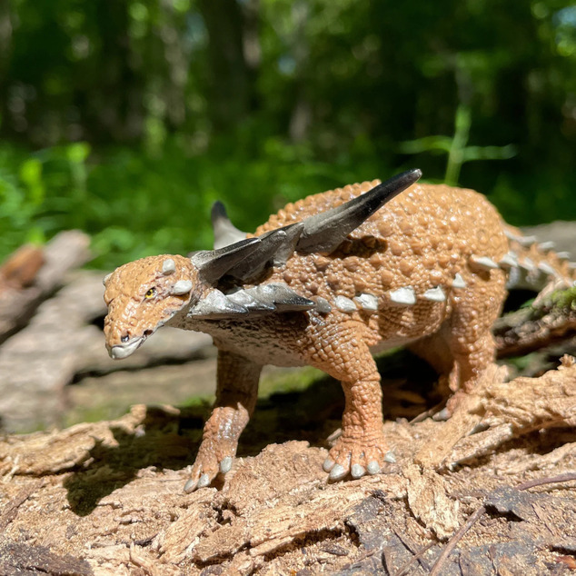 Safari® Sauropelta dinosaurus