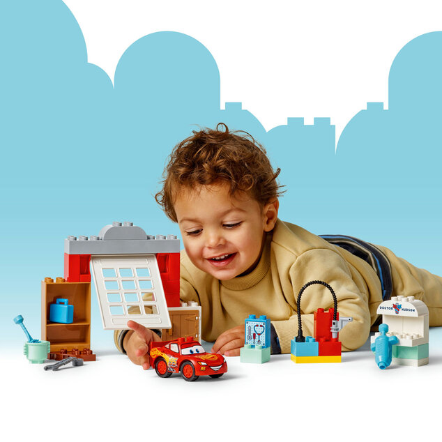 LEGO® DUPLO® 10456 McQueen a návšteva v garáži doktora Hudsona