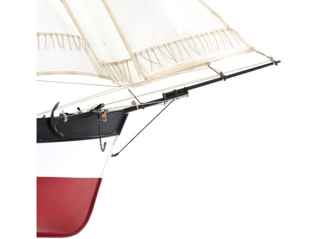 AMATI HMS Hunter škuner 1:60 kit