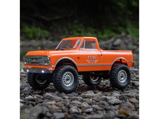 Axial SCX24 Chevrolet C10 1967 1:24 4WD RTR čierny