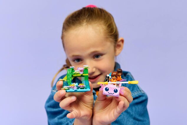 LEGO® Friends 42681 Abenteuerboot mit Axolotls