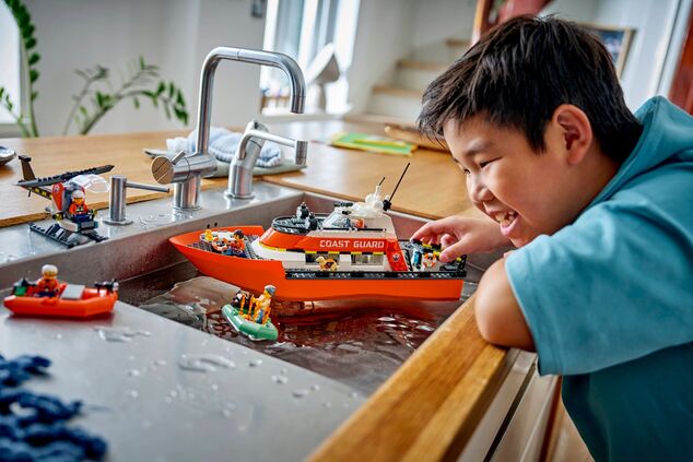 LEGO® City 60504 Záchranný čln pobrežnej hliadky a vrtuľník
