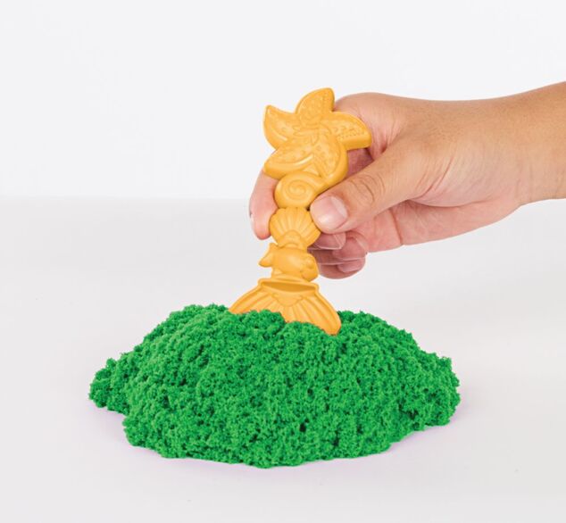 Kinetic sand krabica tekutého piesku s podložkou zelená