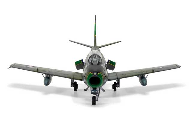 Classic Kit Flugzeug A08109 - Canadair Sabre F.4 (1:48)