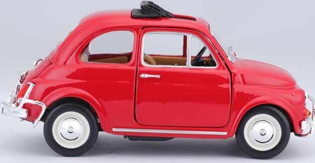 Bburago 1:24 Fiat 500L (1968) Rot
