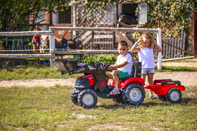 Falk Šliapací traktor 996AM Case IH Puma 240CVX s nakladačom a vlečkou