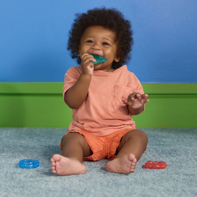 Bright Starts Hryzačka plnená vodou tvary Stay Cool Teethers™ 3ks