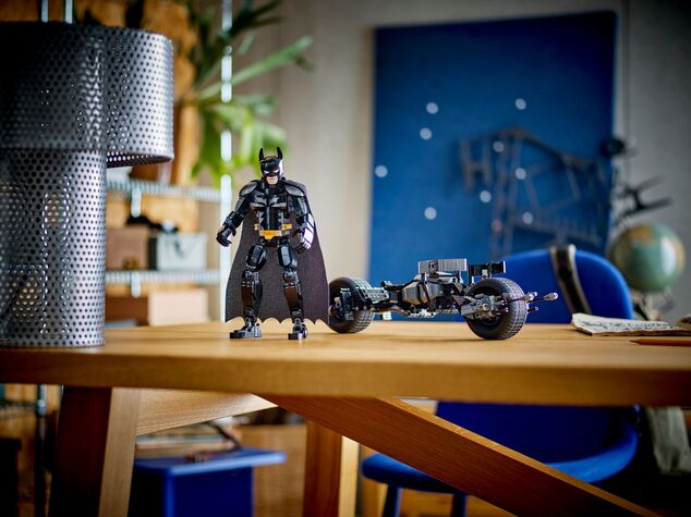 LEGO® DC Batman™ 76273 Baubare Figur: Batman™ und Bat-Pod Motorrad