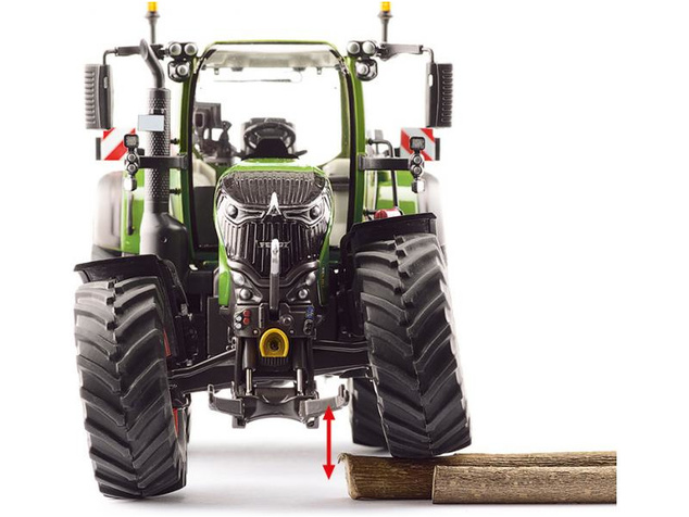 Wiking Fendt 724 Vario mit Frontlader Cargo 6.100