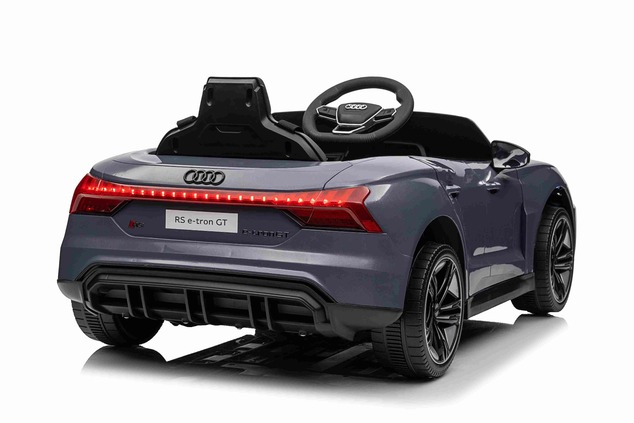 Elektrické autíčko Audi RS E-tron GT 12V, sivé, široké jednomiestne sedadlo, 2,4 GHz diaľk