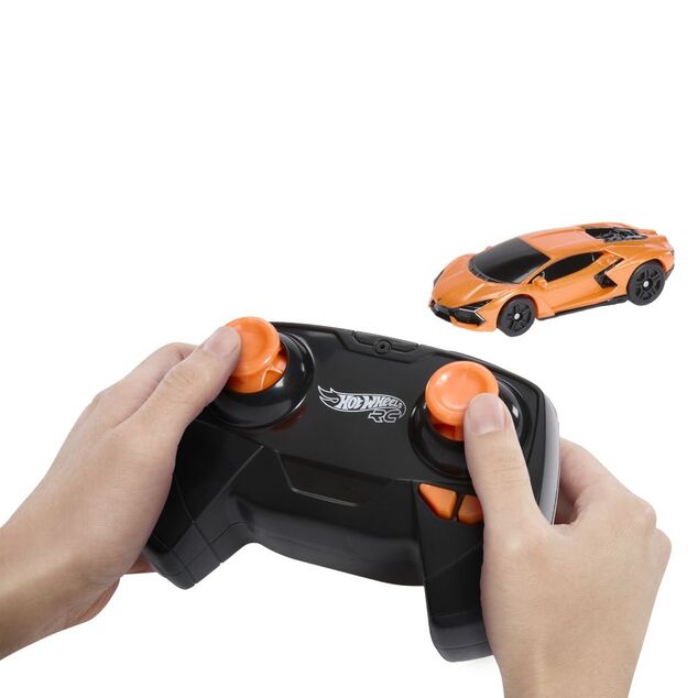 Hot Wheels RC Nissan Lamborghini Revuelto 1:64