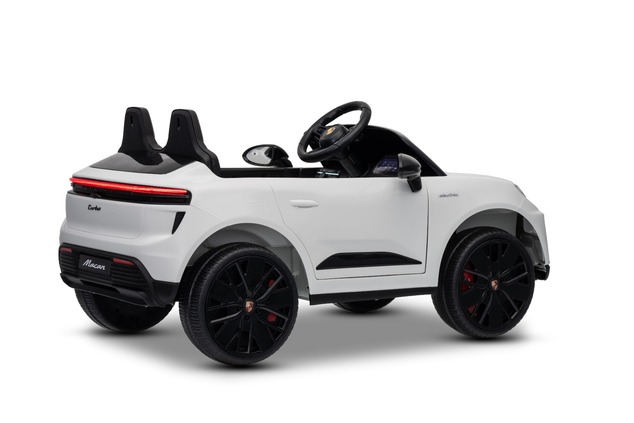 Elektrické autíčko Porsche Macan 12V s pohonom zadných kolies a licenciou (Jednomiestne),