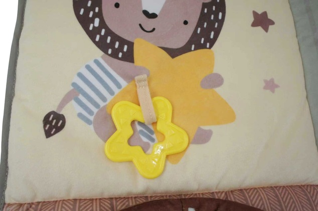 2Kids Toys Érzékszervi játszószőnyeg Állatkák