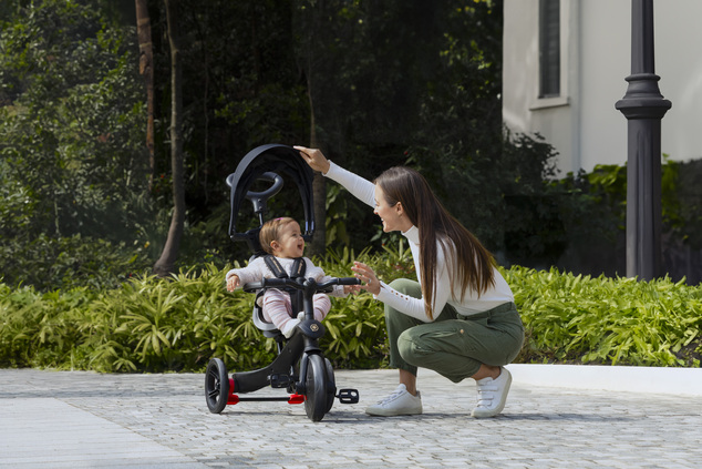 Globber trojkolka Explorer Trike 4in1 Black