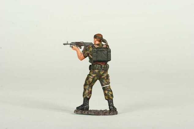 Model Kit figurice 3570 - Ruska ekipa za ogenj (1:35)