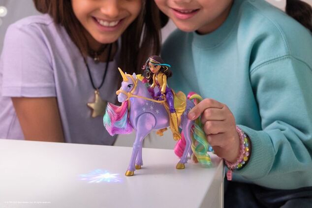 Unicorn Academy Svetelný jednorožec a figúrka 11 cm Sophia &amp; Wildstar