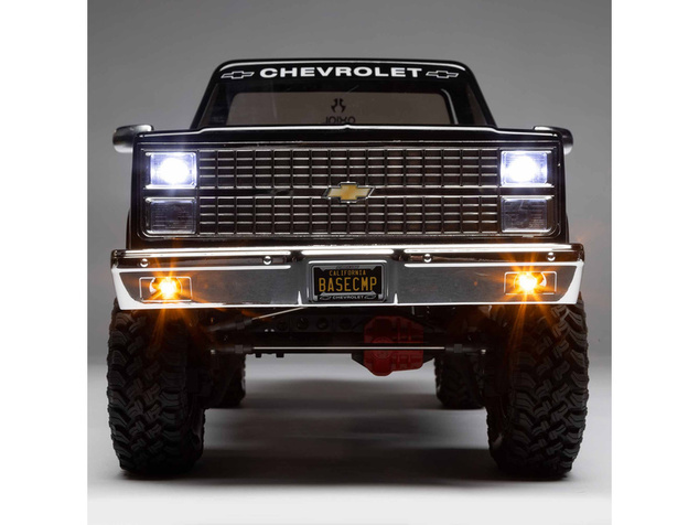 Axial SCX10 III Base Camp 1:10 4WD Chevy K10 1982 RTR čierny