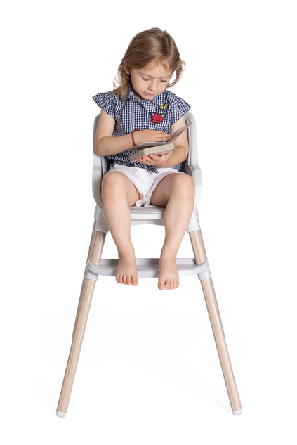 Chicco Stolička jedálenská Zest Plus - Wooden Grey