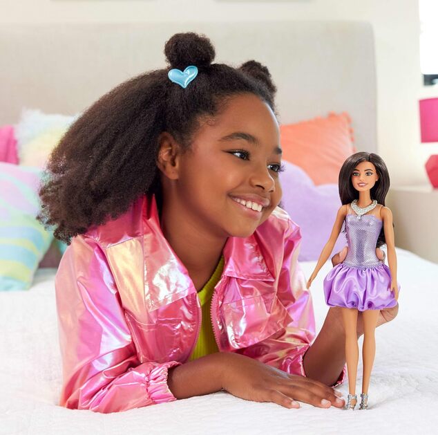 Mattel Barbie modelka Fialové šaty s balónovou sukňou