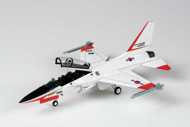 Kit model avion 12231 - ROKAF T-50 ADVANCED TRAINER (1:48)