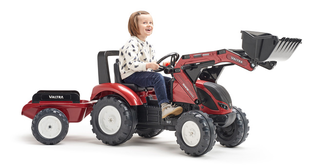 Falk Šliapací traktor 4000AM VALTRA S4 s predným nakladačom a vlečkou