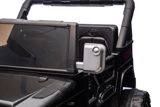 Elektrické autíčko Toyota FJ Cruiser XXL s pohonom 4x4, licencované (Dvojmiestne), čierne,