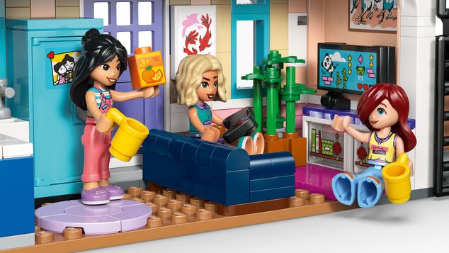 LEGO® Friends 42687 Liann und ihr Familienhaus