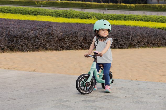 Globber odrážadlo GO BIKE ELITE AIR- MINT