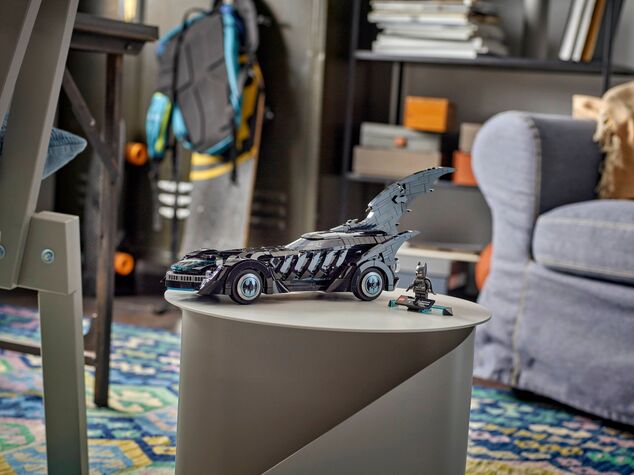 LEGO® Super Heroes 76304 Batman navždy™ Batmobil
