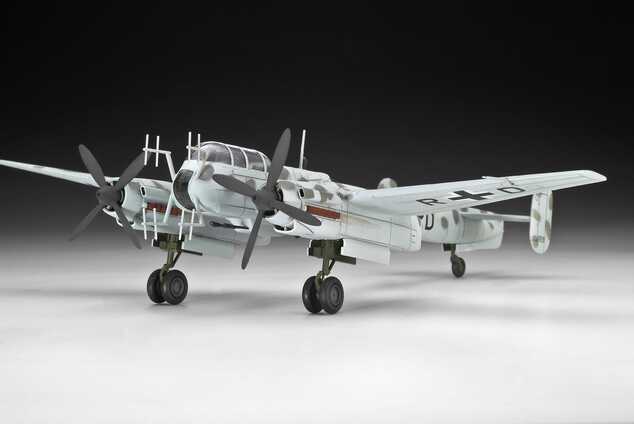 Plastikmodellbausatz Flugzeug 03798 - Arado AR-240 (1:72)