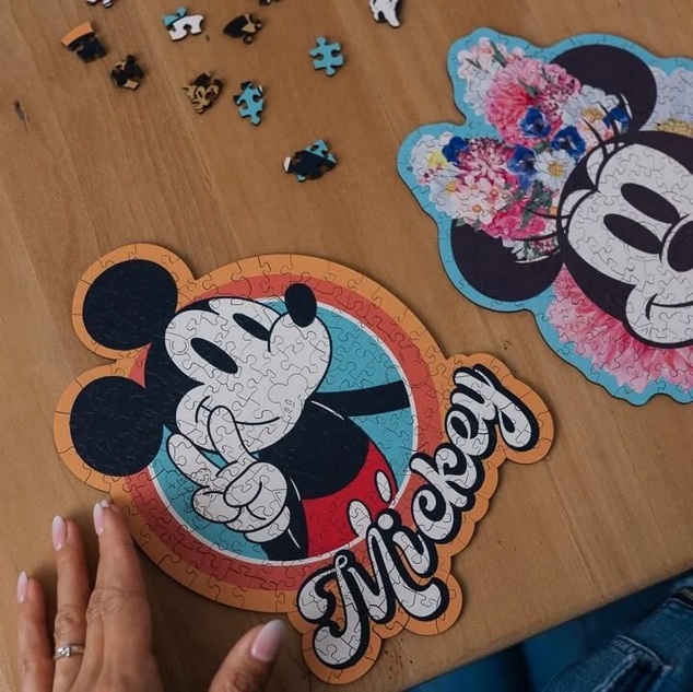Trefl Drevené puzzle 160 dielikov - Retro Mickey Mouse / Disney Mickey Mouse and Friends