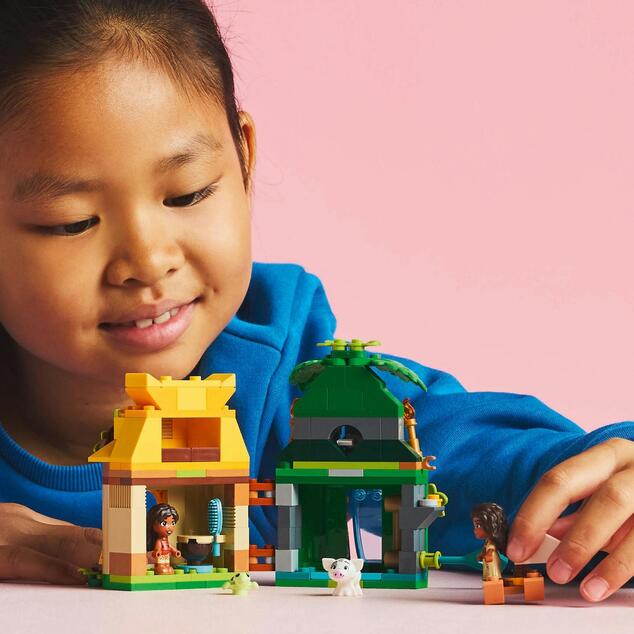 LEGO® Disney Princess 43260 Vaiana a zábava na ostrove