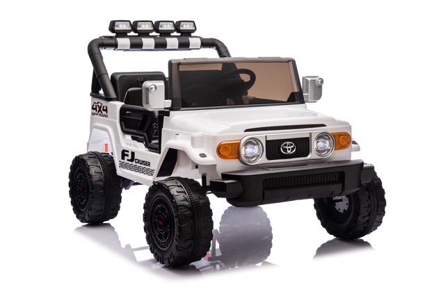 Elektrické autíčko Toyota FJ Cruiser XXL s pohonom 4x4, licencované (Dvojmiestne), biele,