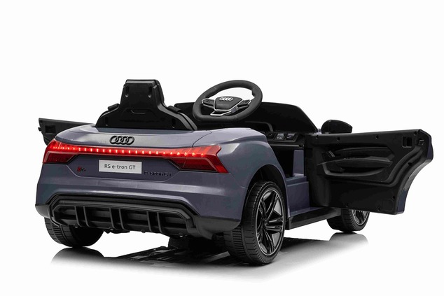Elektrické autíčko Audi RS E-tron GT 12V, sivé, široké jednomiestne sedadlo, 2,4 GHz diaľk