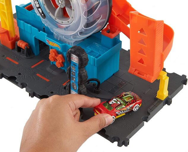 Mattel Hot Wheels City superpneu obchod