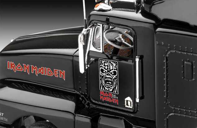 Plastic ModelKit auto 07740 - Tour Truck "Iron Maiden" (1:32)