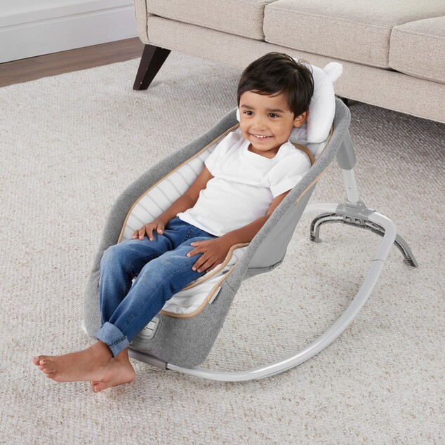 Húpatko vibrujúce s melódiou Boutique 0m+, do 18 kg, 2019