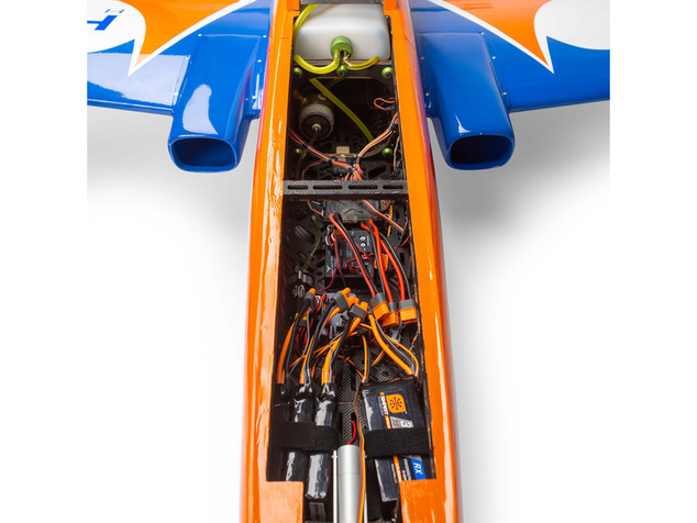 Hangar 9 Aermacchi MB-339 2.1m ARF, zaťahovací podvozok