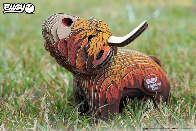 EUGY Skotská kráva 3D kartonová skládačka