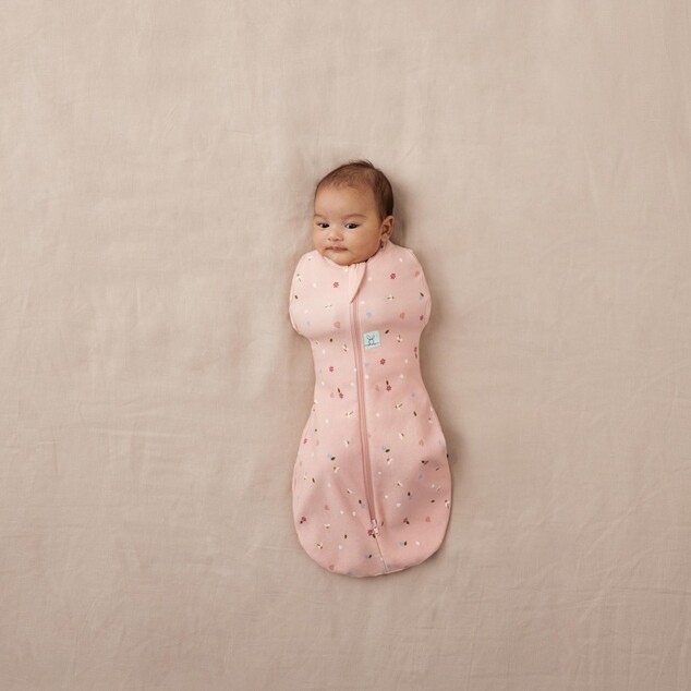 ERGOPOUCH Zavinovačka a vak na spaní 2v1 Cocoon Daisies 6-12 m, 8-10 kg, 1 tog