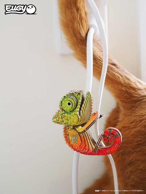 EUGY Chameleon 3D kartonová skládačka