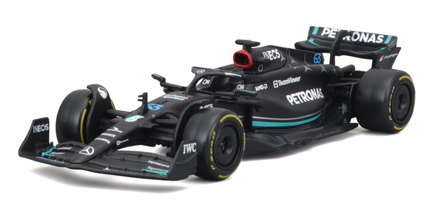 Bburago 1:43 RACE Formula F1 4PAC Mercedes-AMG F1 W15 (2024) #44 L.Hamilton #63 G.Russell