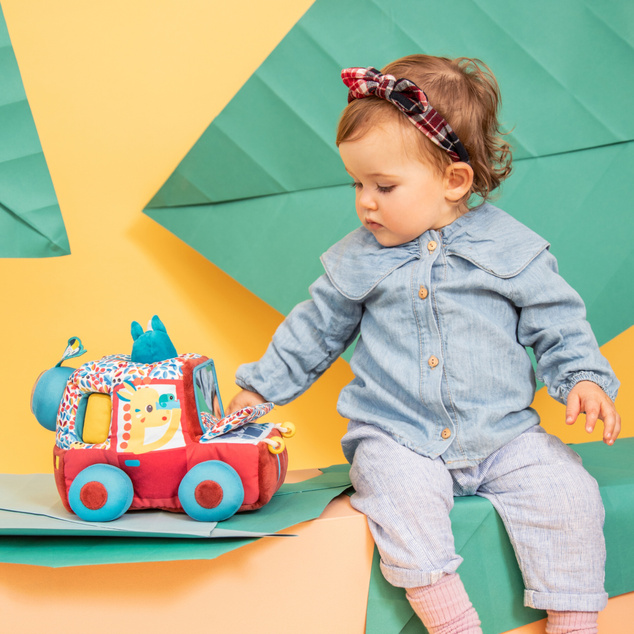 Lilliputiens - textil autó tevékenységekkel és tükörrel