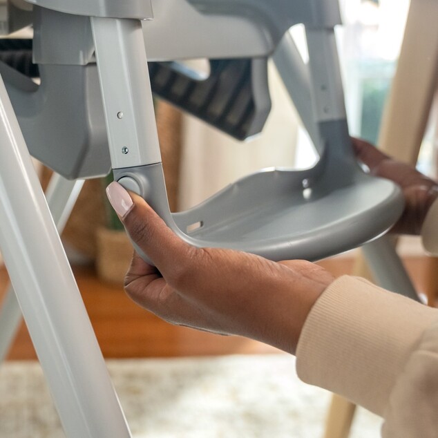 INGENUITY Hochstuhl 7-in-1 Proper Positioner™ Parker 0m+ bis 23 kg