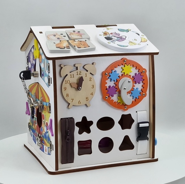2Kids Toys Activity board Căsuță albă