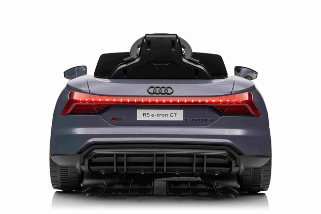 Elektrické autíčko Audi RS E-tron GT 12V, sivé, široké jednomiestne sedadlo, 2,4 GHz diaľk