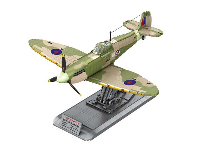 Brick System REVELL 00962 - Iron Maiden Spitfire MK.II Aces High (1:18)