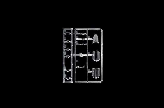 Model Kit repülőgép 1477 - RF-4 C/E Phantom II (1:72)